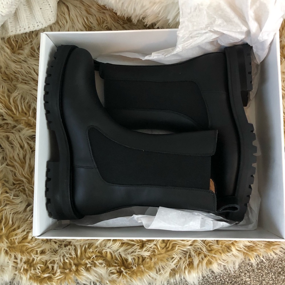 & OTHER STORIES TALL LEATHER CHELSEA BOOTS